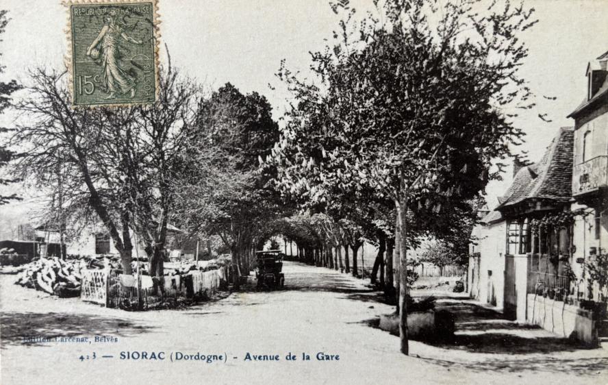 Ancienne avenue de la gare à Siorac